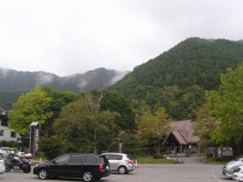 �����ނ�ّO�̒��ԏ�